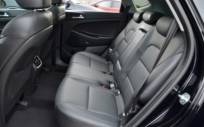 Hyundai Tucson cena 135889 przebieg: 60000, rok produkcji 2019 z Świdnik małe 436